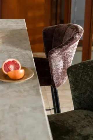 Dutchbone Georgia pultová stolička 4